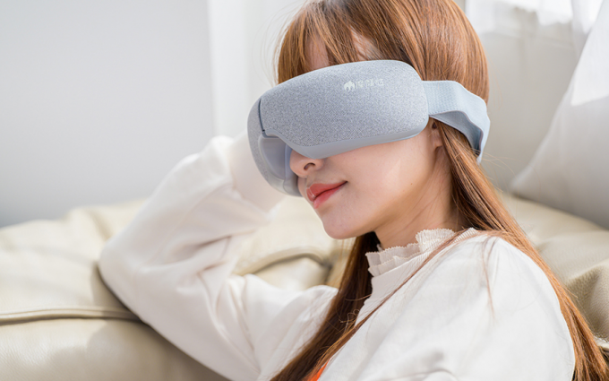 摩摩哒眼部按摩器体验：随时随地做个眼部SPA