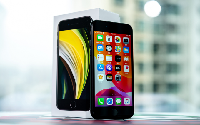 究竟是大材小用还是短小精干？新iPhone SE评测