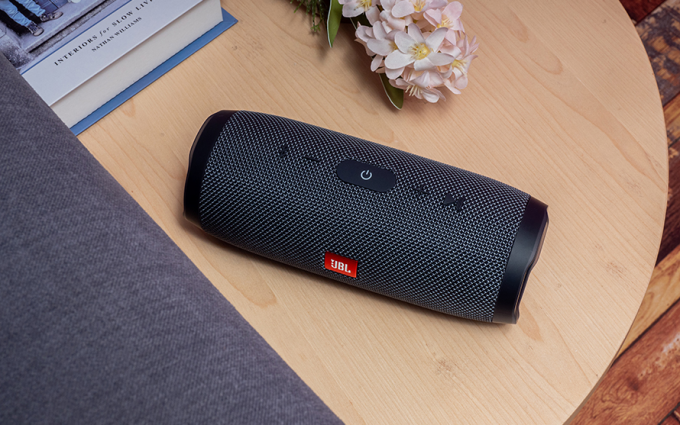 JBL CHARGE ESSENTIAL蓝牙音箱评测：小身材下的大能量