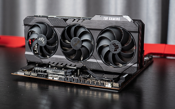 低调的性能怪兽：华硕TUF-RTX 3080-10G-GAMING显卡首发评测