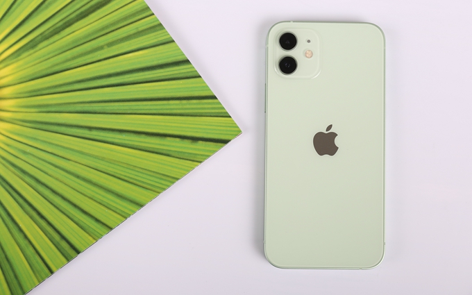 为品牌还是产品买单？iPhone 12真机上手深度体验