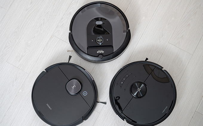 iRobot、科沃斯、石头三款扫地机同场竞技 谁最好用？