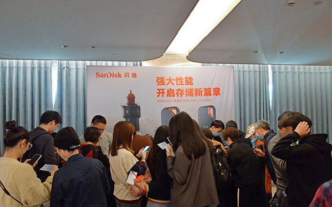 闪迪存储亮相佳能摄影大篷车宁波站 助力摄影师打造拍摄搭档