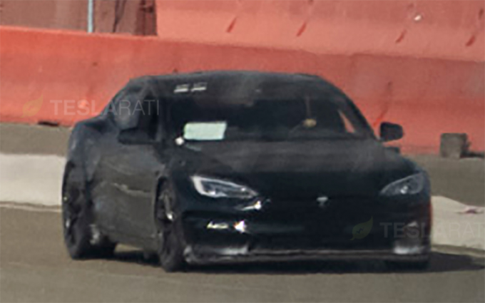 特斯拉新款Model S无伪装谍照曝光：外形有所变化 3月份开始交付