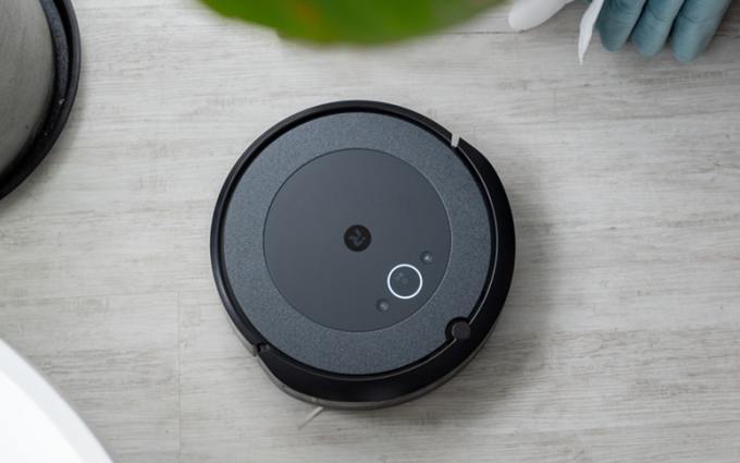 iRobot Roomba i3+扫地机器人测评：年度新品，扫地神器，家庭清洁新选择