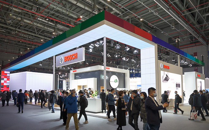AWE2021 | 博世發(fā)布新品冰箱：不僅可以保鮮食材，還有美妝專屬空間