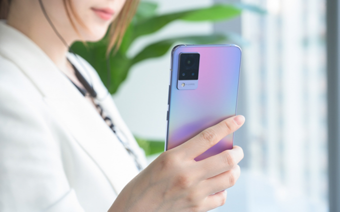 vivo S9首发评测：专注自拍的轻薄5G手机，有何独到之处