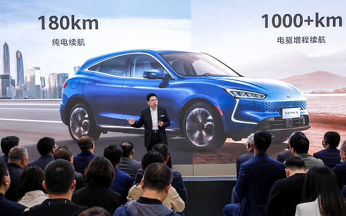 华为卖车了 赛力斯华为智选SF5入驻华为旗舰店