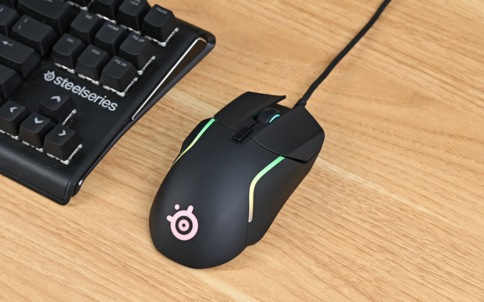 赛睿Rival5首发评测，85g超轻握持手感，全能型游戏鼠标？