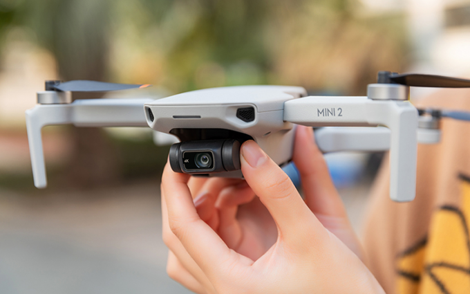 大疆DJI Mini 2适配带屏遥控器 DJI FPV国内版新固件被限速
