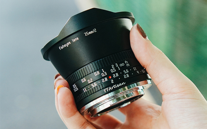 铭匠发布APS-C 7.5mm f/2鱼眼镜头 兼容全无反卡口