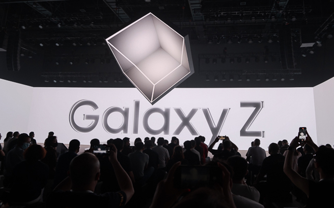 三星Galaxy Z Fold3、Flip3国行售价公布：7599元起，能防水的折叠屏