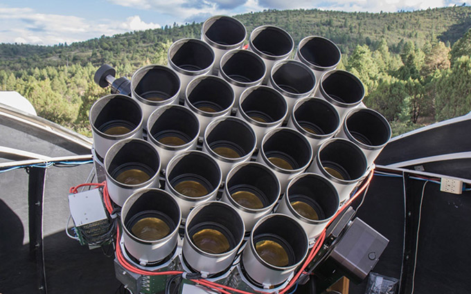 佳能捐赠120支EF 400mm F2.8L II 组件天文望远镜