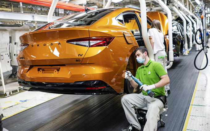 斯柯达ENYAQ COUPE iV正式下线：定位纯电轿跑SUV 续航545km