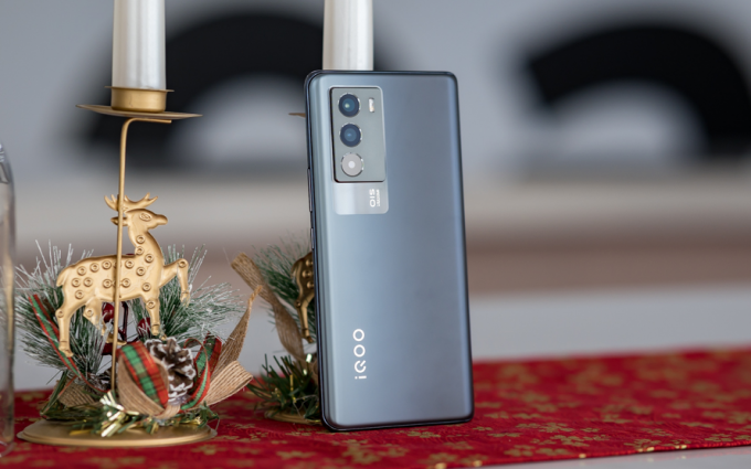 iQOO Neo6配置初步曝光 搭载骁龙8，配有稀土散热材料和独显芯片