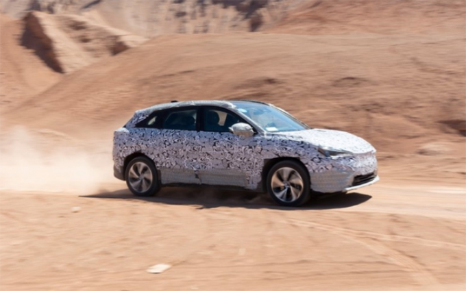 极狐N50AB谍照曝光 定位纯电动紧凑型SUV