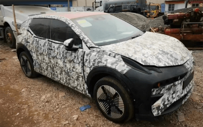 极氪 003谍照曝光：定位紧凑型SUV 将于明年亮相