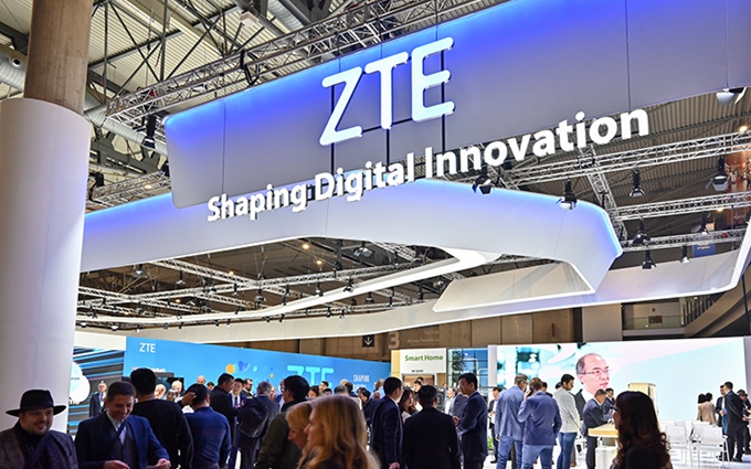 MWC2023 | 中兴发布裸眼3D 平板、智能AR眼镜，以及第五代FWA等重磅产品