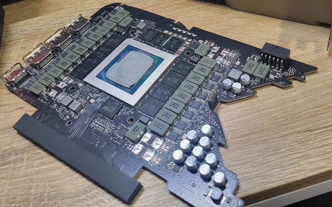 英伟达悄然更新RTX 4090 GPU核心：成本更低