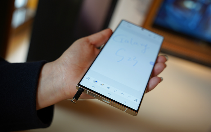 三星Galaxy S23 Ultra被爆存在S Pen断连现象 官方尚未回应该问题