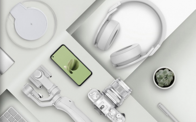 华硕Zenfone 10小屏旗舰月底发布，售价约749美元