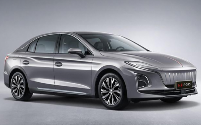 2023款红旗E-QM5 560KM PLUS正式上市 售价19.98万元
