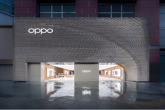 OPPO全国最大的全新形象旗舰店落地广州，正式开业