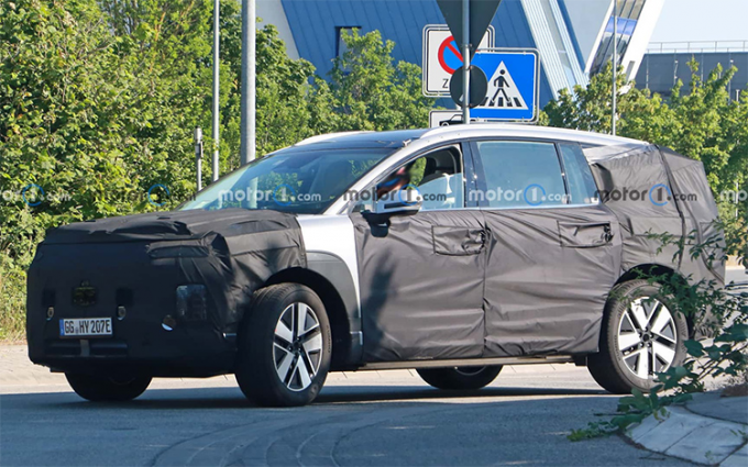 现代IONIQ 7谍照曝光：定位纯电七座SUV 支持800V快充