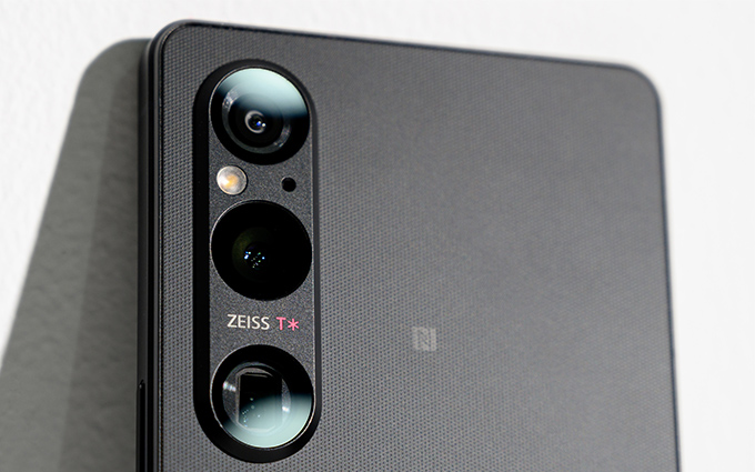 Xperia 1V首发索尼黑科技CMOS传感器 能打破1英寸大底迷信么？