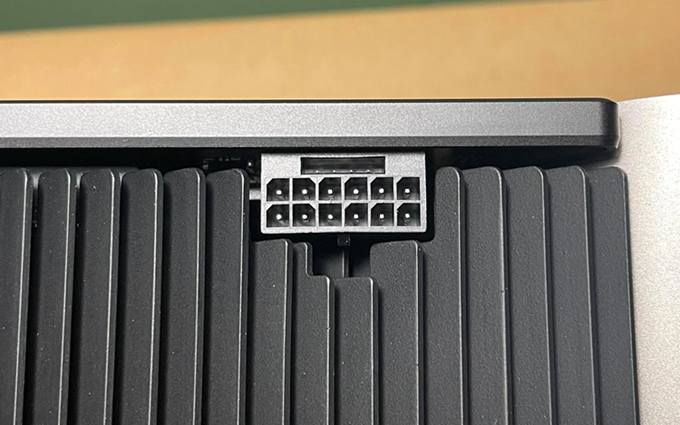避免显卡频繁烧毁：英伟达已采用12V-2×6供电接口