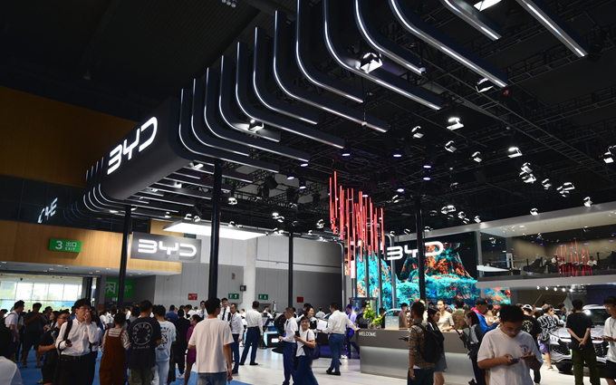 2023成都车展丨比亚迪宋L出场即焦点，多款车型预售同步开启！