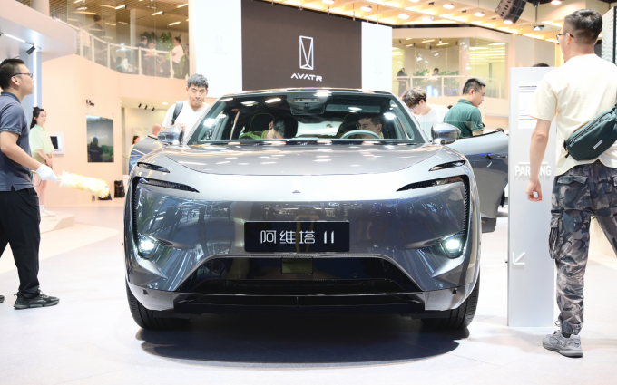 2023成都车展丨阿维塔11鸿蒙版智驾全面来袭，驾驭体验更出色