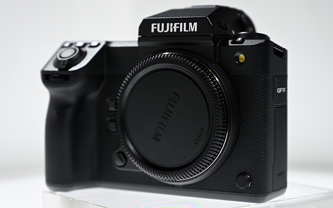 传感器、处理器、机身全换了 富士一亿像素相机GFX 100II全方位升级