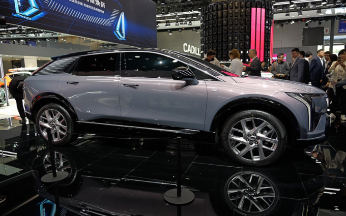 2023广州车展丨凯迪拉克OPTIQ纯电车型亮相，IQ锐歌后驱标准续航豪华版上市