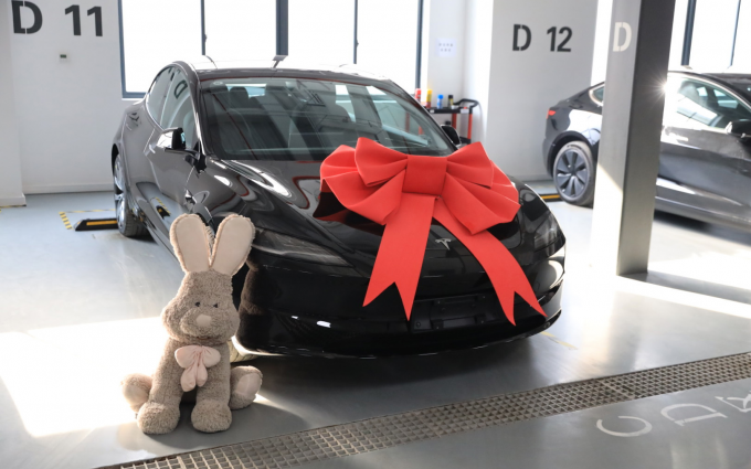 直击特斯拉Model 3焕新版国内交付，全流程十足惊喜！