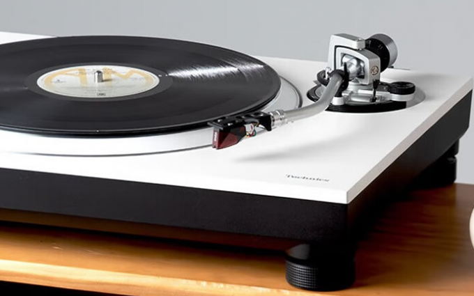松下Technics SL-1500C直驱黑胶唱盘机荣获2023年度五星奖年度优秀产品