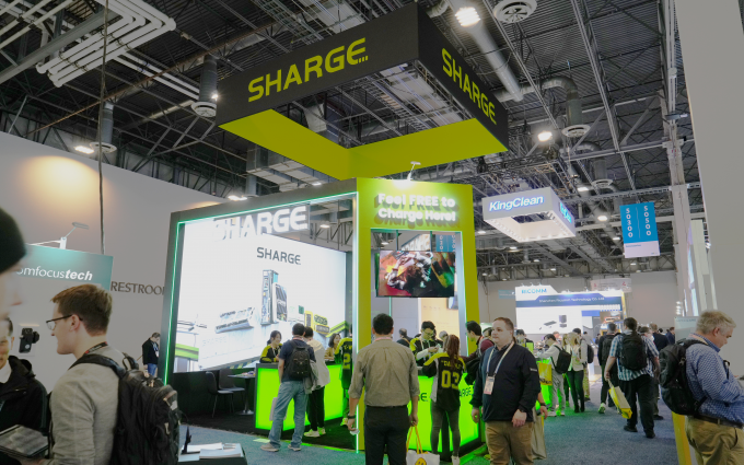 CES2024丨闪极将“科幻照进充储电”，酷炫产品闪耀CES现场