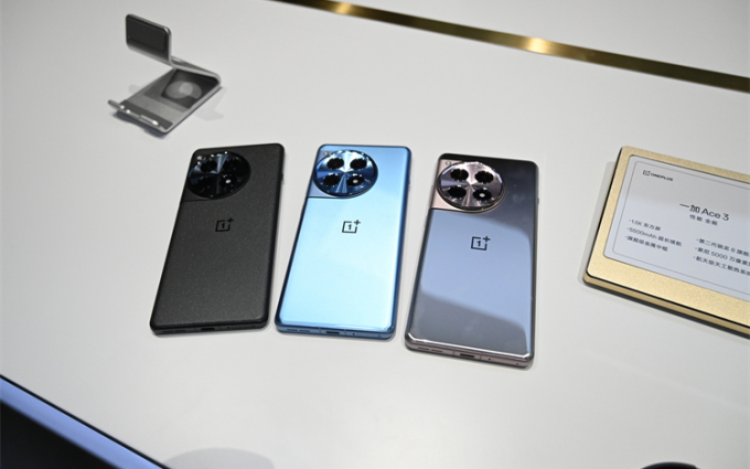 全程追击某K70，疯狂Cue雷军，一加 Ace 3把旗舰体验拉到新标杆？