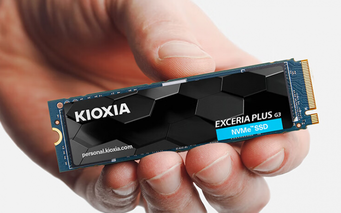 铠侠EXCERIA PLUS SD10 NVMe固态硬盘荣获2023年度五星奖：年度优秀产品奖