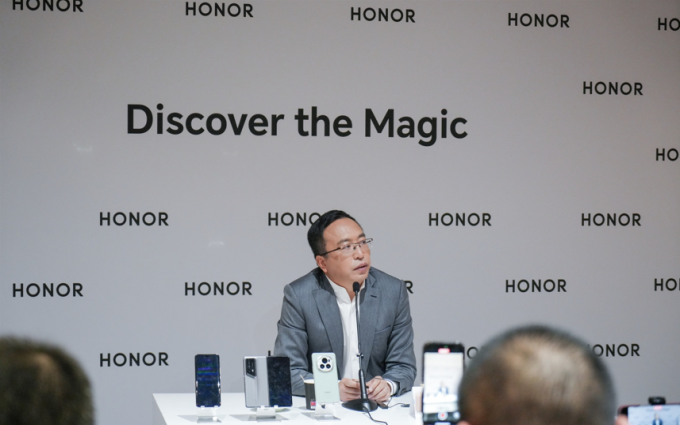 MWC2024｜赵明专访：现在行业内有不少车都是在学习保时捷的车型以及设计