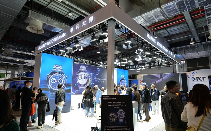 华为WATCH Ultimate亮相上海国际潜水展，获专业人士高度认可   