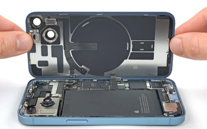 iPhone禁止第三方维修涉嫌违法，苹果辩称：为了维修变得更容易，确保安全