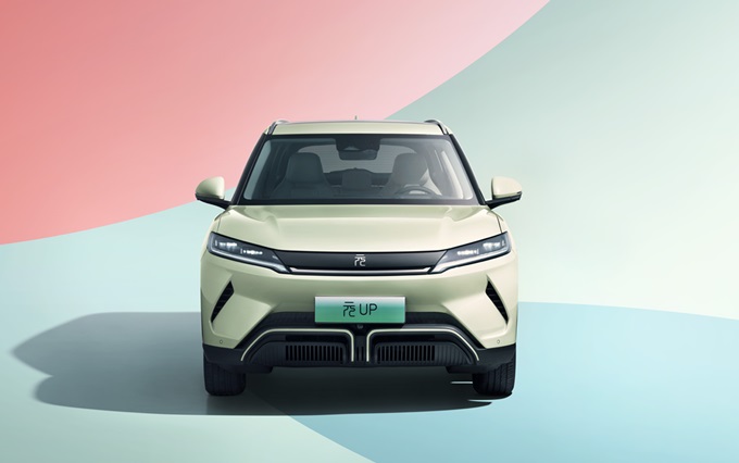 纯电SUV低于10万元！比亚迪元UP要做年轻人第一辆车？