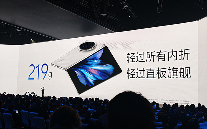 “官宣”加入苹果全家桶？6999元起的vivo X Fold3更轻更强，更适合果粉！