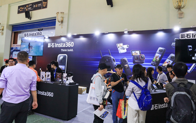 影石Insta360携X4亮相P&E：8K带来全能运动拍摄