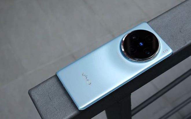 vivo X200标准版配置曝光，距离“真香机”尚有段距离