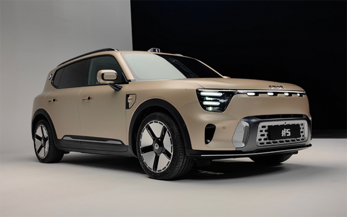 字节豆包AI大模型首发上车，全新smart精灵#5正式发布