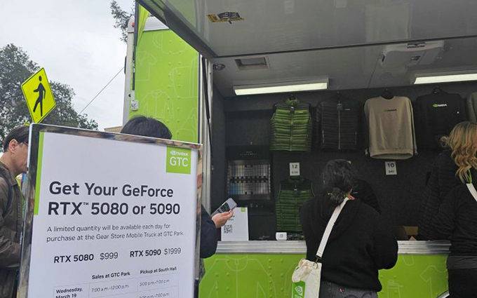 老黄开仓放粮，GTC 2025大会现场可购买原价RTX 5080/5090显卡