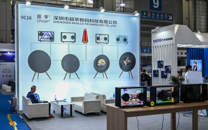 超苹于IEAE2025展示家居类音响产品：主打超高端市场，积极接入AI模型