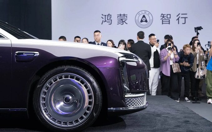 傅首尔代言尊界S800？警惕明星反向营销